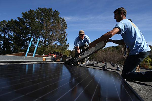 加州成為美國第一個強制新屋加裝太陽能電池板的州