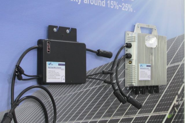 微型逆變器（Micro Inverter）單一太陽能模組就有各自獨立的 MPPT 控制器，能有效將太陽能發電轉為交流電，並提升發電量高達 15%。