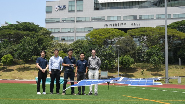 新加坡國立大學太陽能四軸飛行器 8 月成功升空至10 公尺。