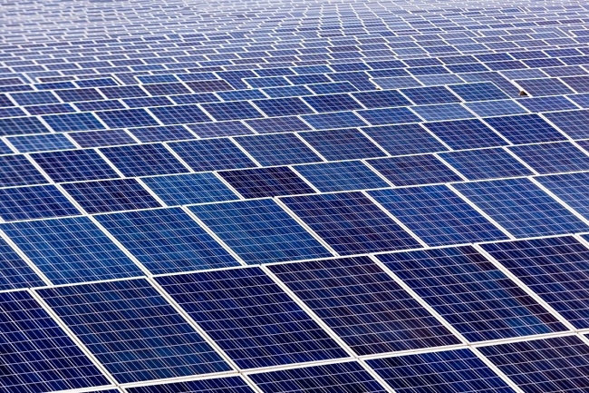 太陽能板發電