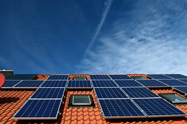 在墨爾本東南方向約35公里的Lyndhurst區，目前已有38%的房屋鋪上了太陽能電池板。（Pixabay）
