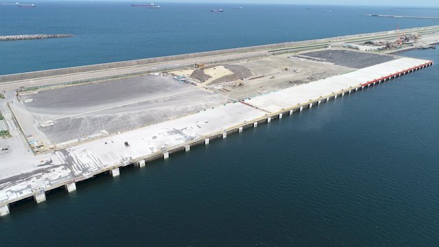台中港新建工程106號碼頭完工空拍圖。(台灣港務公司提供)