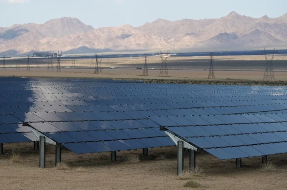 美國加州Nipton附近的太陽能電場。路透