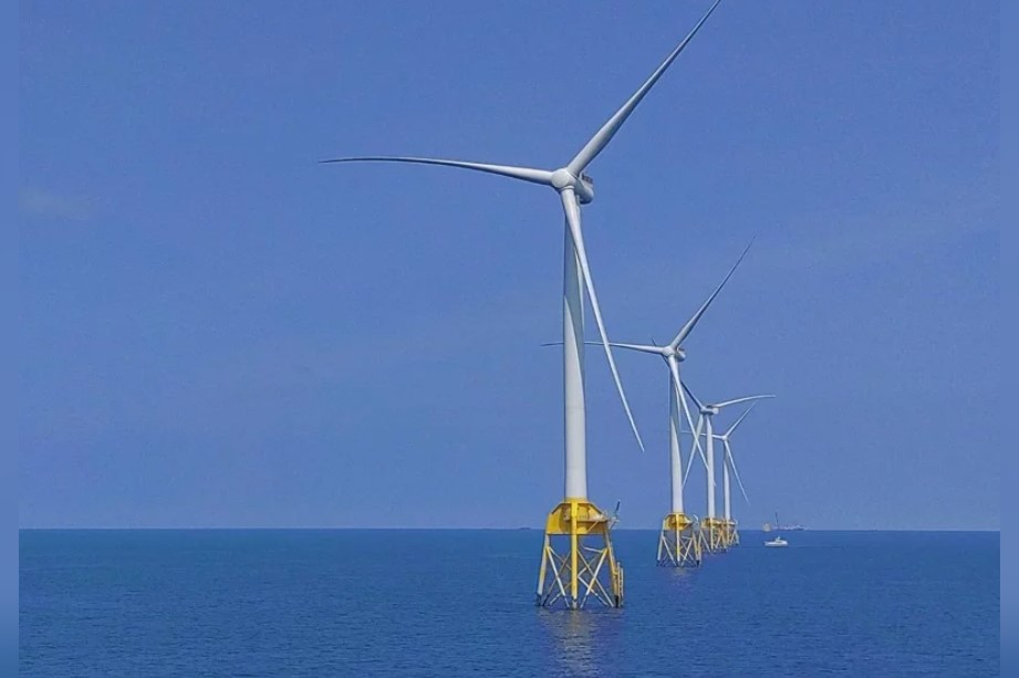 台灣離岸風電產業重要里程碑，大彰化西南第一階段離岸風場首座風機開始發電，從獲配容量到首次發電僅僅不到四年時間。圖/沃旭能源提供