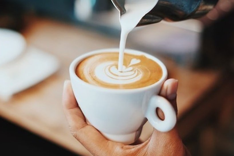 咖啡渣變清潔能源！英國企業用咖啡渣製成環保生質燃料